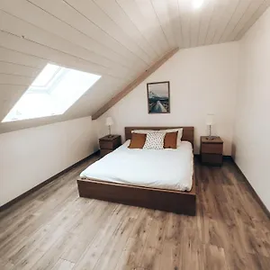 Le Verdi-à Côté De Geneve-calme-confortable-wifi-parking Appartement